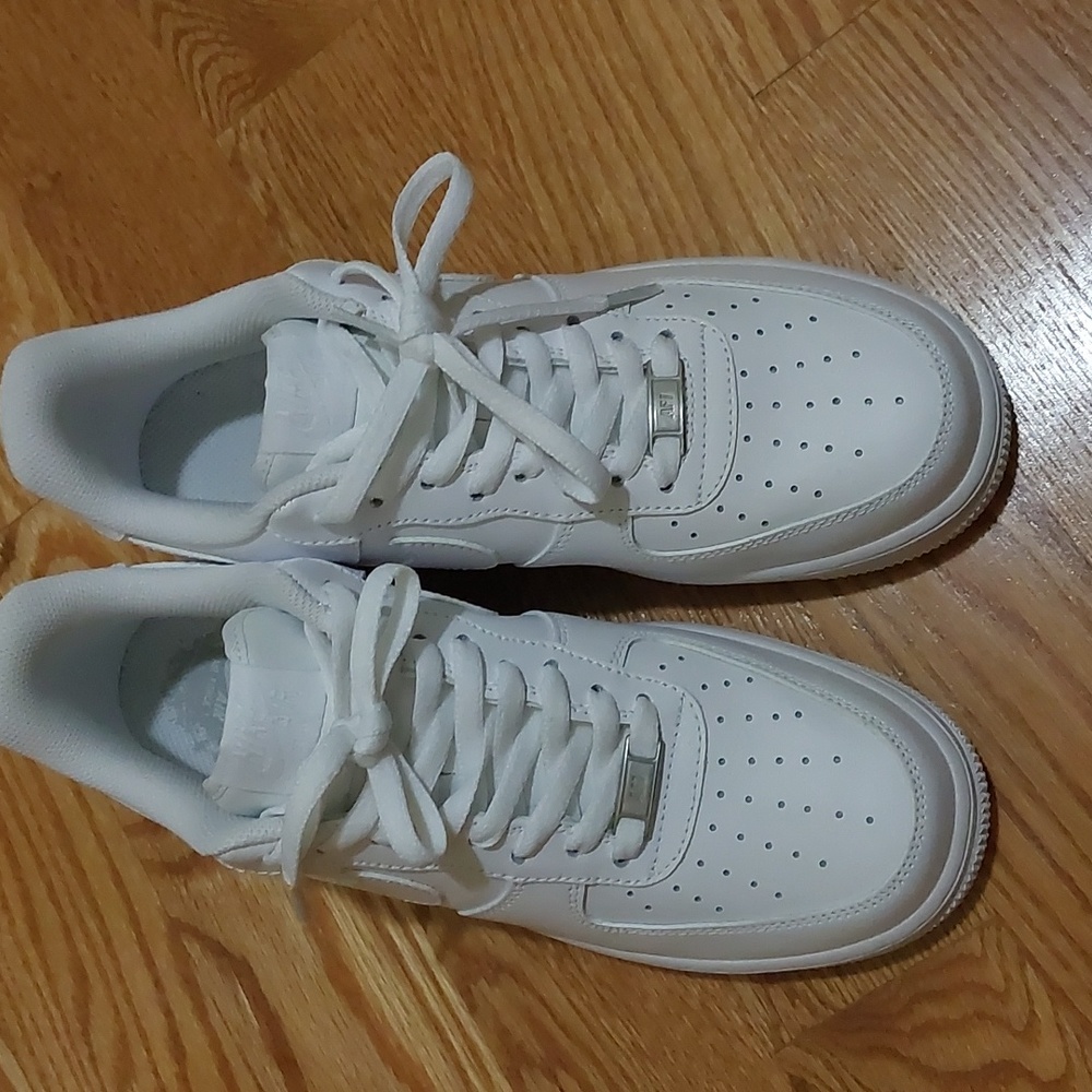 Nike Air Force 1 Size 9 - Picture 2 of 5